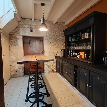 Maison De Caractere En Centre Ferienhaus